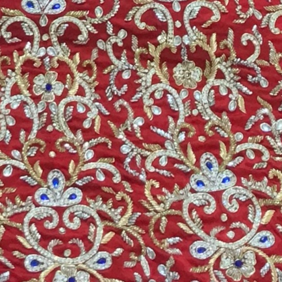 Pakistani bridal suit - Picture 3 of 6